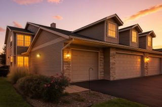 145 Penny Lane 1, Sycamore, IL 60178