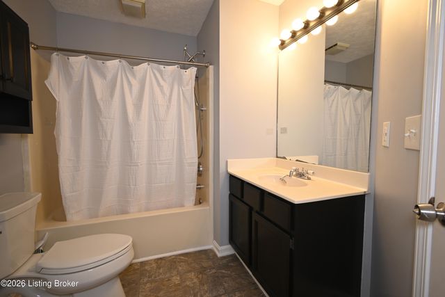 10513 Bayport Rd, Louisville, KY 40299