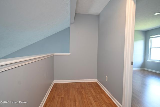 10513 Bayport Rd, Louisville, KY 40299