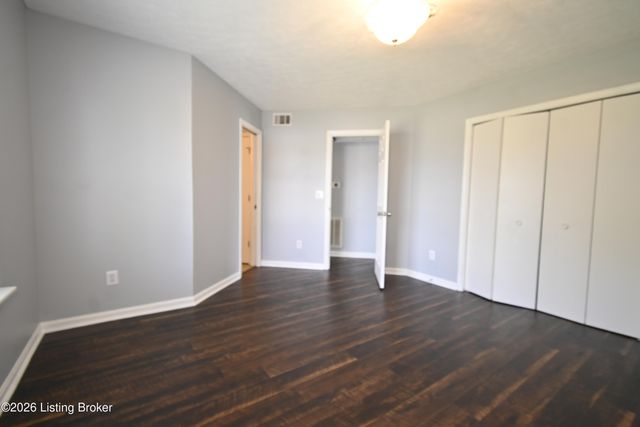 10513 Bayport Rd, Louisville, KY 40299