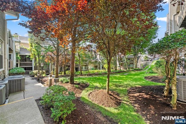 531 Windsor Drive, Palisades Park, NJ 07650