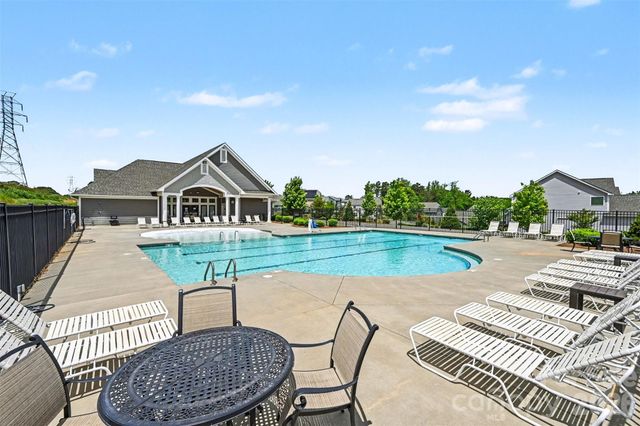2843 Shumard Drive, Gastonia, NC 28054