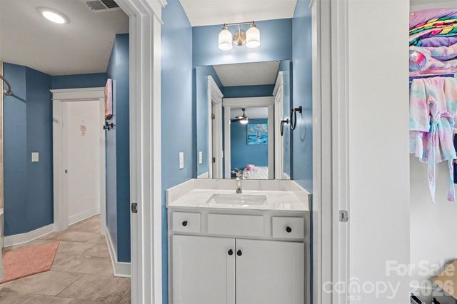 2843 Shumard Drive, Gastonia, NC 28054