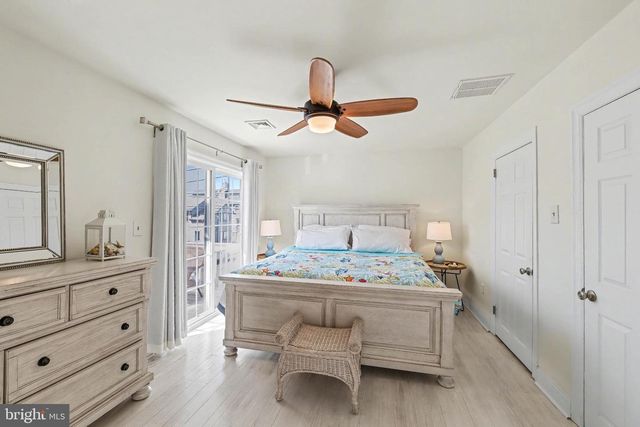 13 N HAVERFORD AVE, Margate City, NJ 08402