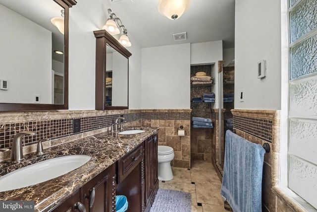 13 N HAVERFORD AVE, Margate City, NJ 08402