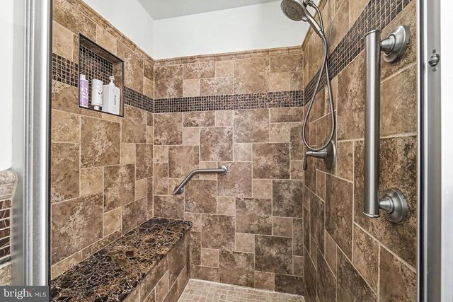 13 N HAVERFORD AVE, Margate City, NJ 08402