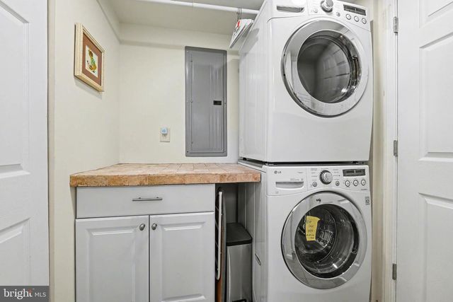 13 N HAVERFORD AVE, Margate City, NJ 08402