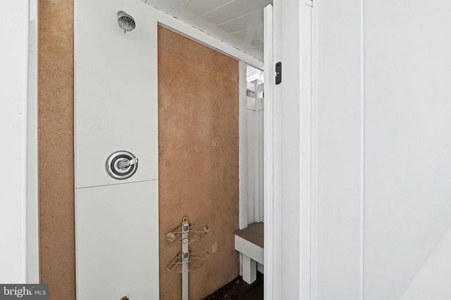 13 N HAVERFORD AVE, Margate City, NJ 08402