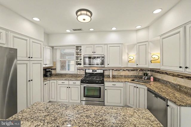 13 N HAVERFORD AVE, Margate City, NJ 08402