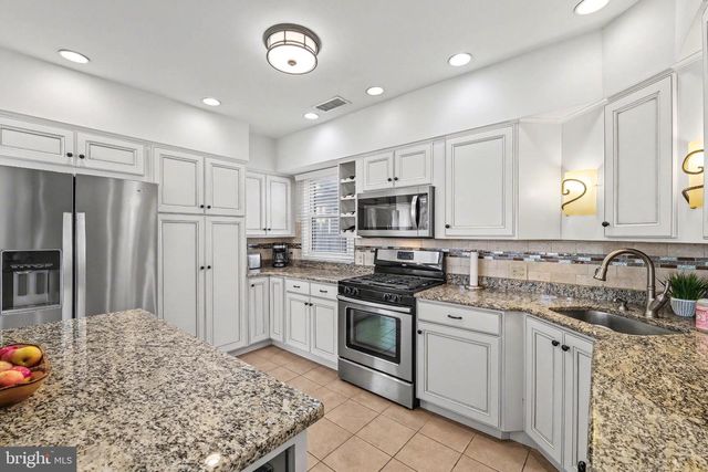 13 N HAVERFORD AVE, Margate City, NJ 08402