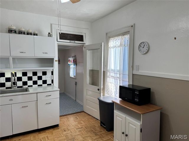 106 S Levering Avenue, Hannibal, MO 63401