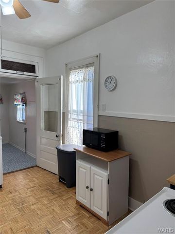 106 S Levering Avenue, Hannibal, MO 63401