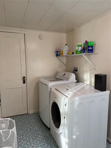 106 S Levering Avenue, Hannibal, MO 63401