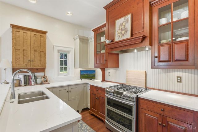 3059 Lischer Avenue, Cincinnati, OH 45211