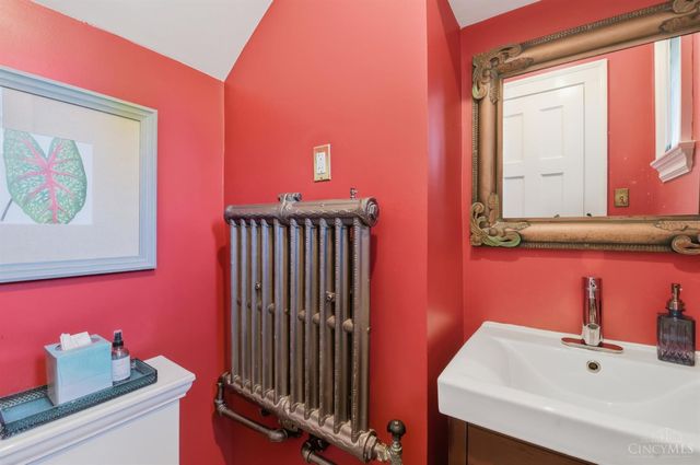 3059 Lischer Avenue, Cincinnati, OH 45211