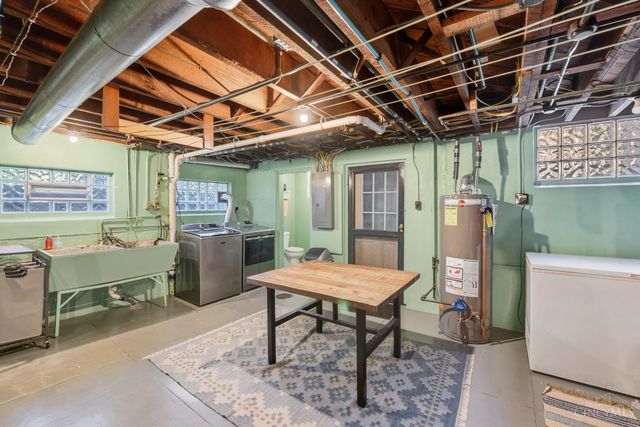 3059 Lischer Avenue, Cincinnati, OH 45211