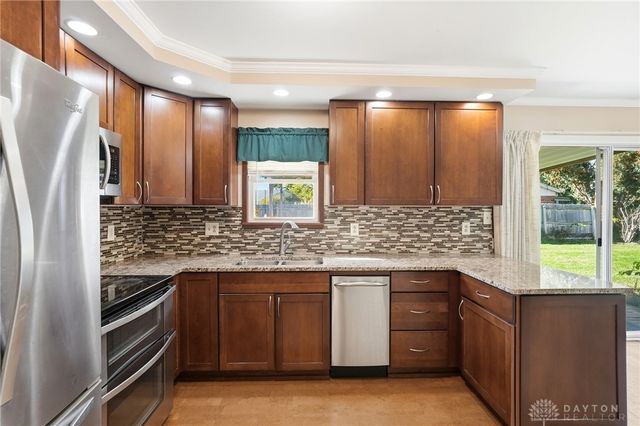 201 N Henry Street, New Carlisle, OH 45344