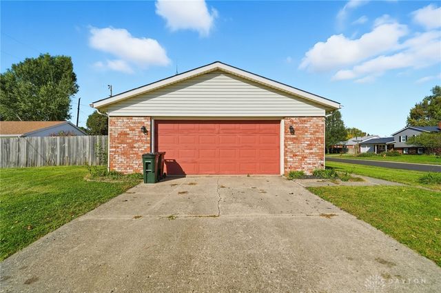 201 N Henry Street, New Carlisle, OH 45344