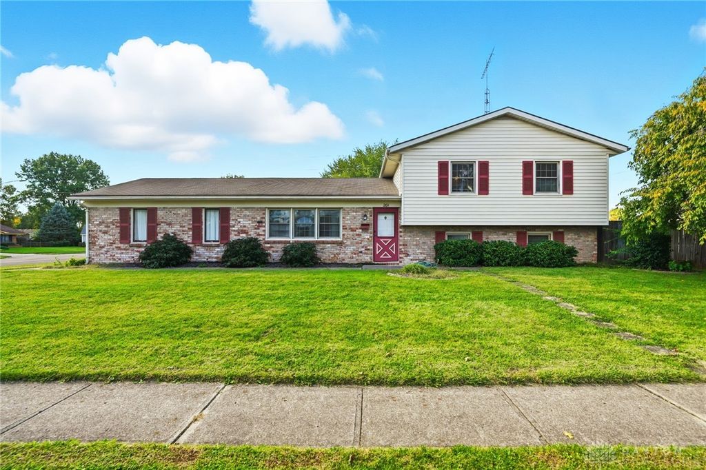 201 N Henry Street, New Carlisle, OH 45344