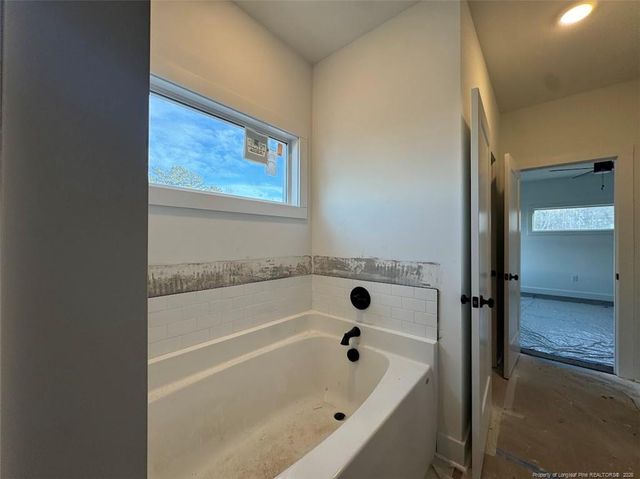 827 Southerland Peak N Drive, Raeford, NC 28376