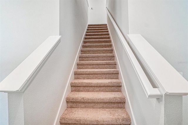7524 DEER VALLEY CIRCLE, Tampa, FL 33635