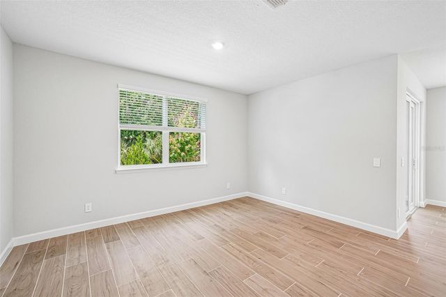 7524 DEER VALLEY CIRCLE, Tampa, FL 33635