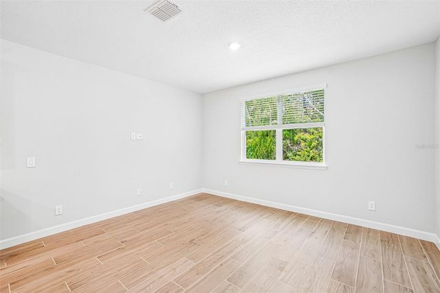 7524 DEER VALLEY CIRCLE, Tampa, FL 33635