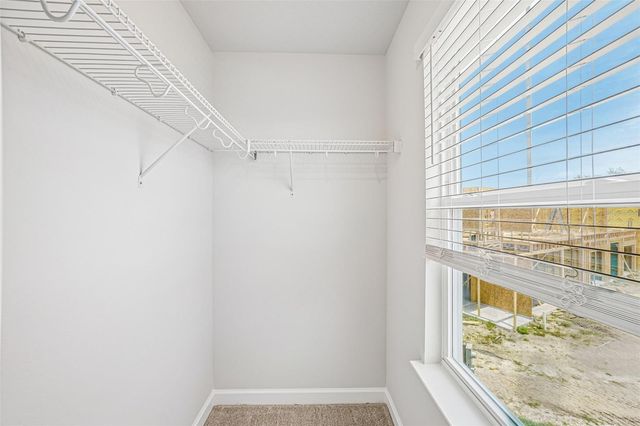 7524 DEER VALLEY CIRCLE, Tampa, FL 33635