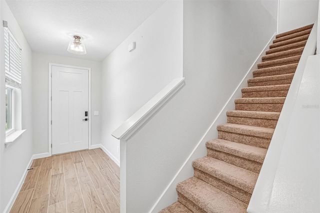 7524 DEER VALLEY CIRCLE, Tampa, FL 33635