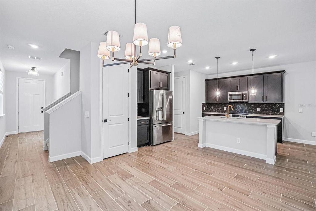 Image 19 of property listing at 7524 DEER VALLEY CIRCLE, Tampa, FL 33635