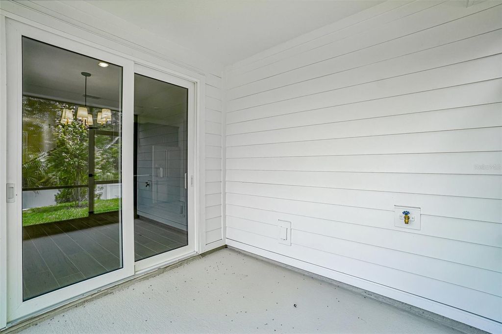 Image 54 of property listing at 7524 DEER VALLEY CIRCLE, Tampa, FL 33635