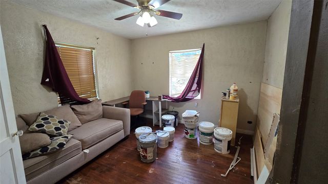3107 S Ewing Avenue, Dallas, TX 75216