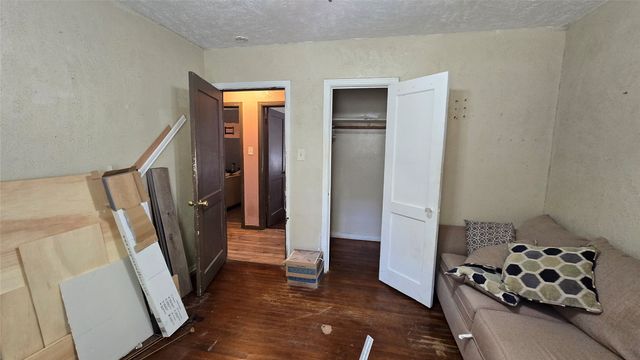 3107 S Ewing Avenue, Dallas, TX 75216