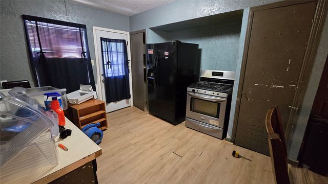 3107 S Ewing Avenue, Dallas, TX 75216