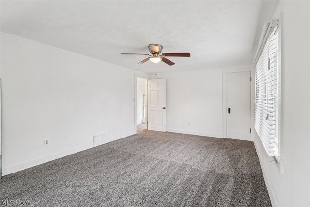 513 Gulf Road, Elyria, OH 44035