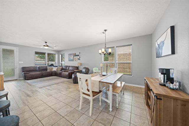 1118 Upton Court, Conroe, TX 77304