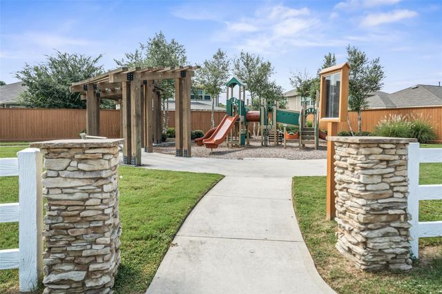 1118 Upton Court, Conroe, TX 77304