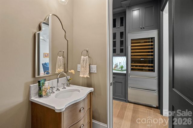 700 Clement Avenue, Charlotte, NC 28204