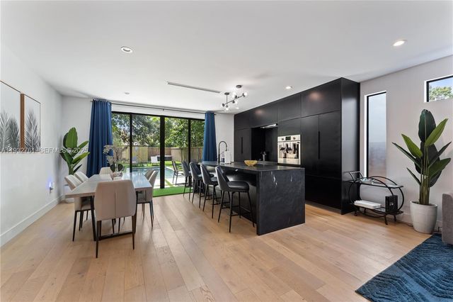 58 NW 52nd St, Miami, FL 33127