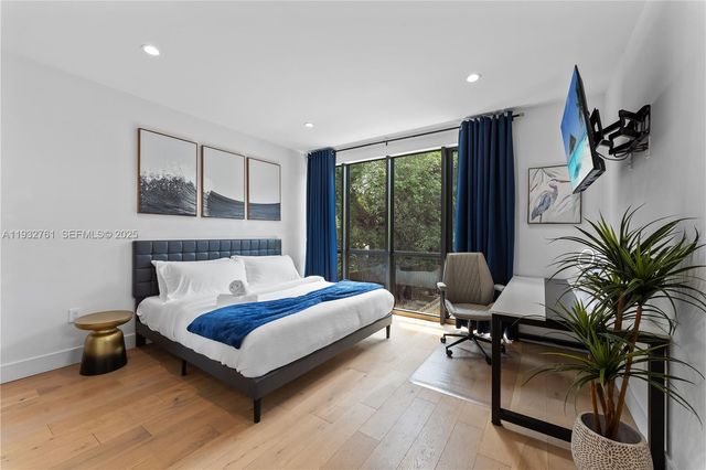 58 NW 52nd St, Miami, FL 33127