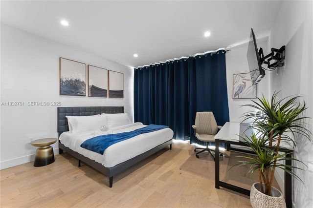 58 NW 52nd St, Miami, FL 33127