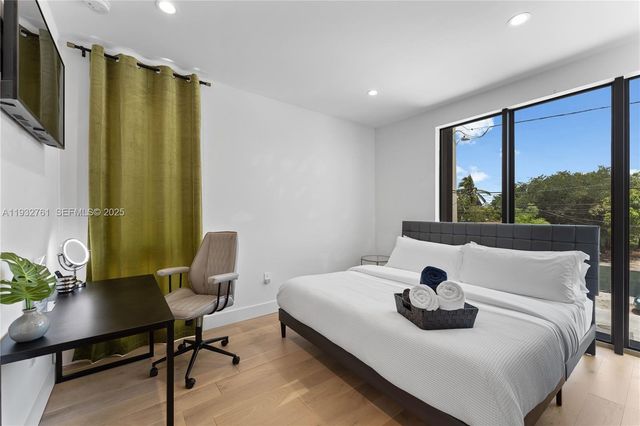 58 NW 52nd St, Miami, FL 33127