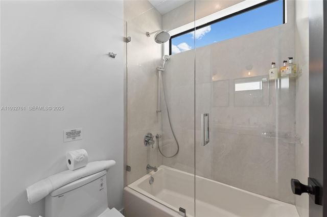 58 NW 52nd St, Miami, FL 33127