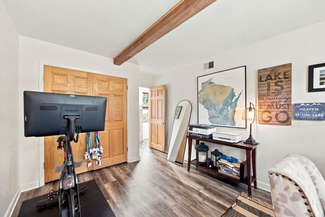 36 Marryat Road, Trout Valley, IL 60013