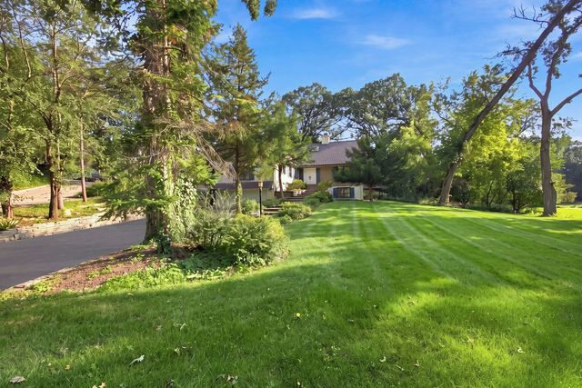 36 Marryat Road, Trout Valley, IL 60013