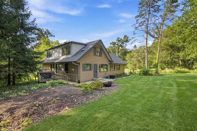 36 Marryat Road, Trout Valley, IL 60013