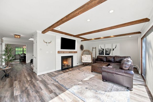 36 Marryat Road, Trout Valley, IL 60013