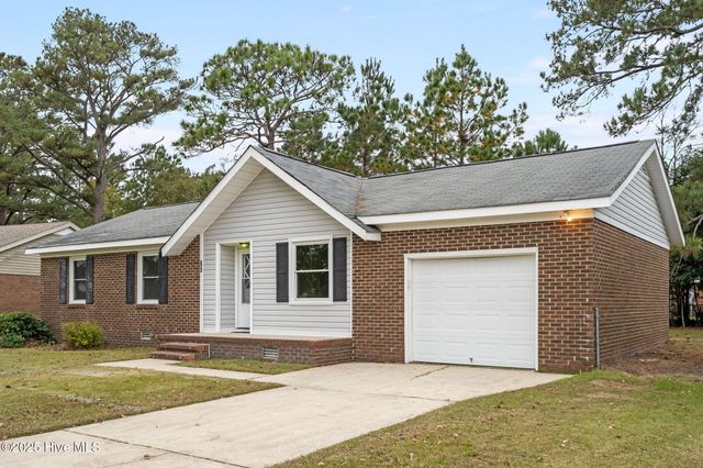 106 Ronny Court, Jacksonville, NC 28546
