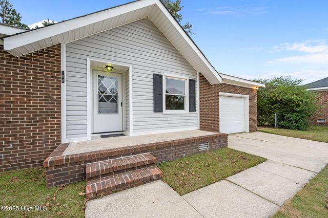 106 Ronny Court, Jacksonville, NC 28546