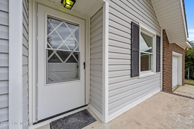 106 Ronny Court, Jacksonville, NC 28546